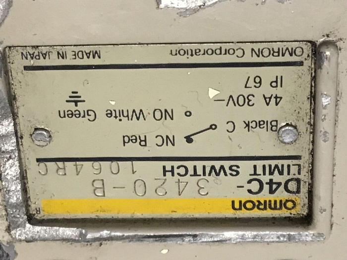 Used OMRON Limit Switch D4C-3420-B #122264