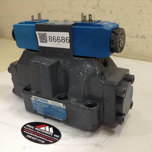 Used VICKERS Valve DG4V-3-6C-M-U-HL7-60 Used