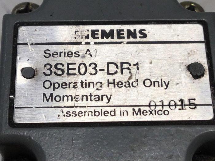 Used SIEMENS Limit Switch 3SE03-SB #121999