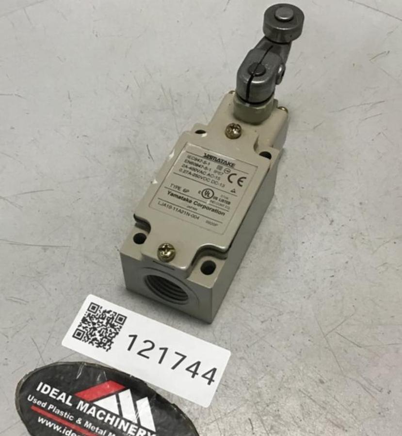 Used YAMATAKE Limit Switch LJA10-11A21N-003 USED