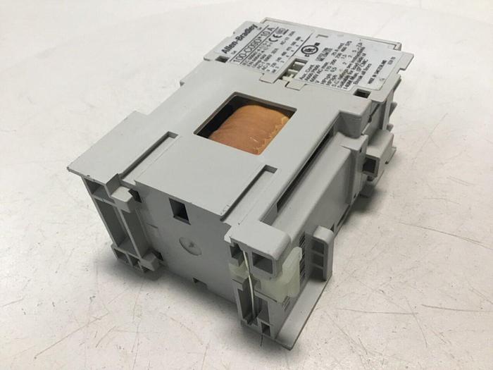 Used ALLEN BRADLEY Contactor 100-C09D.10 SER A #113687