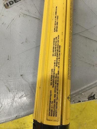 Used BANNER ENGINEERING Light Curtain SLPE25-1110P8 USED