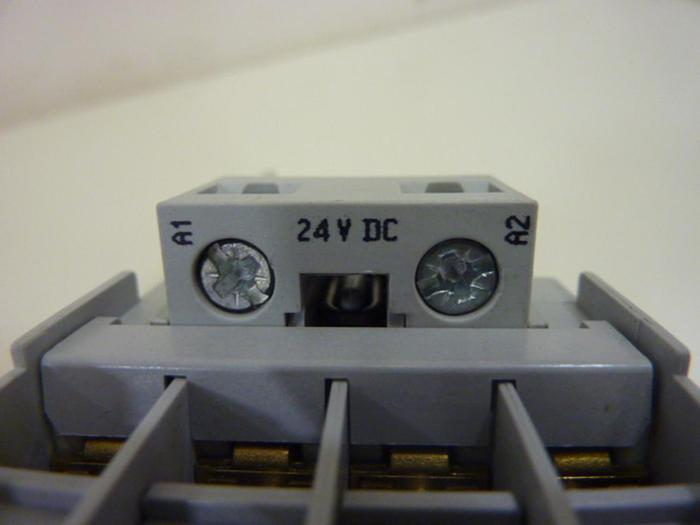 Used ALLEN BRADLEY Contactor 100-C16Z.400 SER A #49758