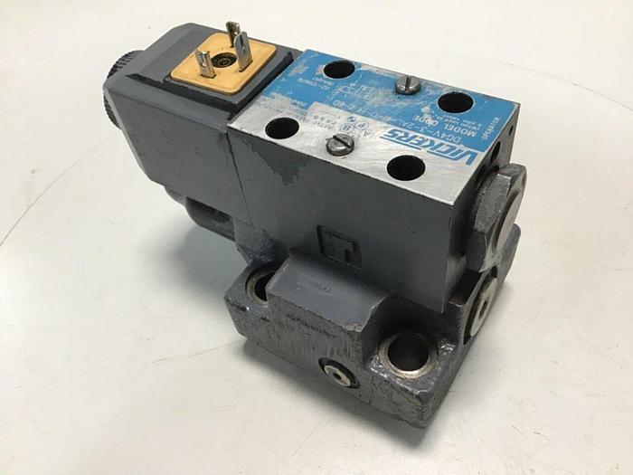 Used VICKERS Valves DG4V-3-2AL-M-U-HL7-60 Used