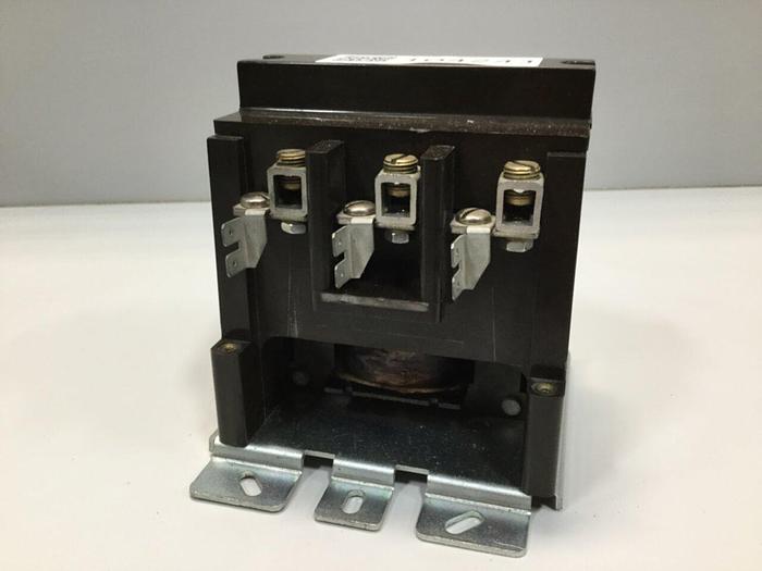 Used CUTLER HAMMER Contactor 9560H1561A #104241