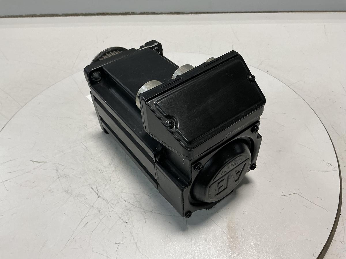 Used ALLEN BRADLEY MPL-B310P-MJ24AA