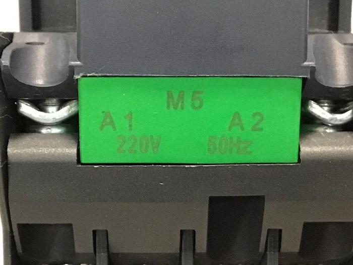 Used SCHNEIDER ELECTRIC Contactor LC1E0610 #123996