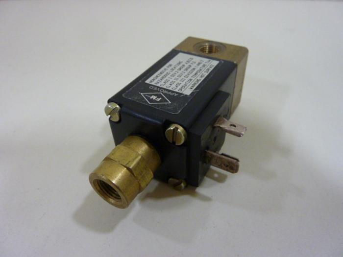 Used BURKERT EASY FLUID CONTROL SYS Valve 311-C-5/64-FPM-BR #53081