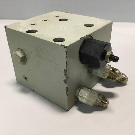 Used YUKEN Valve A50-F-R-00-K-D24-1073 #91517