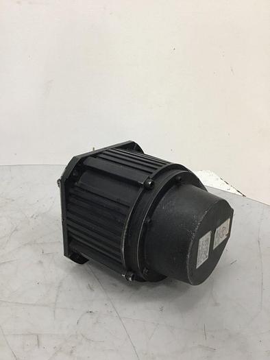 Used YASKAWA ELECTRIC AC Servo Motor SGMDH-12A2A-YR12 #125350