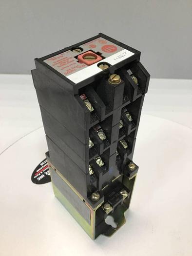 Used ALLEN BRADLEY Relay 700DC-PK1000Z24 #92915