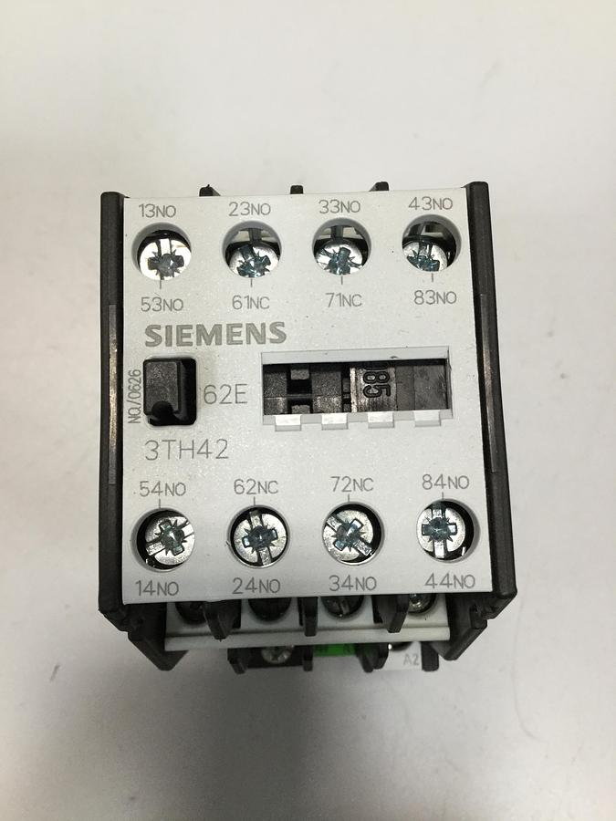 Used SIEMENS Contactor Relay 3TH4262-0A USED