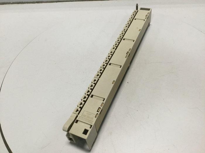 Used SIEMENS Terminal Strip 1NEZ8110200 #110960