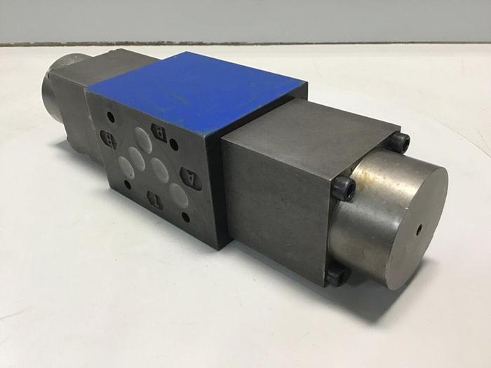 Used BOSCH Directional Valve 0 811 404 832 Used