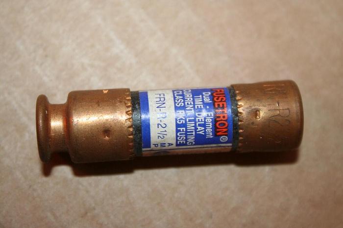 Used FUSETRON 2 1/2 Amp Fuse FRN-R-2-1/2 Used