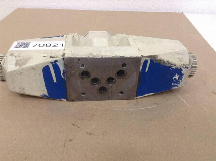 Used VICKERS Directional Control Valve DG4V56CMP7LH630JA170 #70821