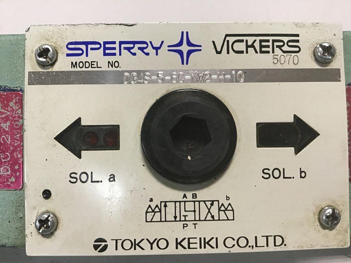 Used VICKERS Valve DG4S52CMW2H10 #137739