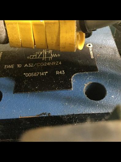 Used ENGEL 1.09 Oz Vertical Injection Unit ES200/V / IU #114749