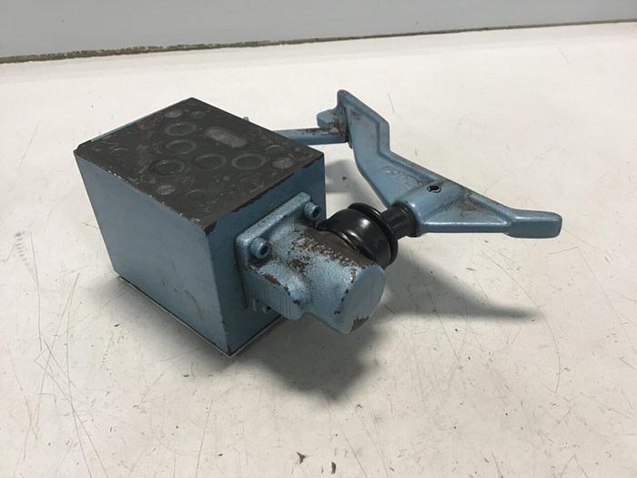 Used PARKER Directional Control Valve D3ML4BN10X4384 Used