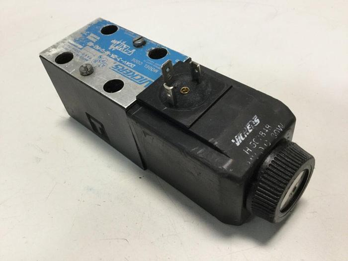 Used VICKERS Valve DG4V-3-2A-M-U-H7-60 #111287