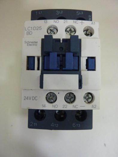 Used TELEMECANIQUE Contactor LC1D25BD #64351