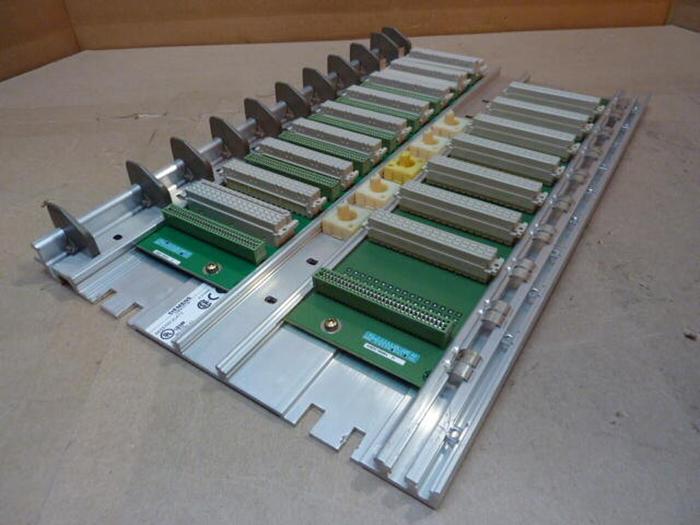 Used SIEMENS 7 Slot Rack 6ES5700-2LA12 #29905