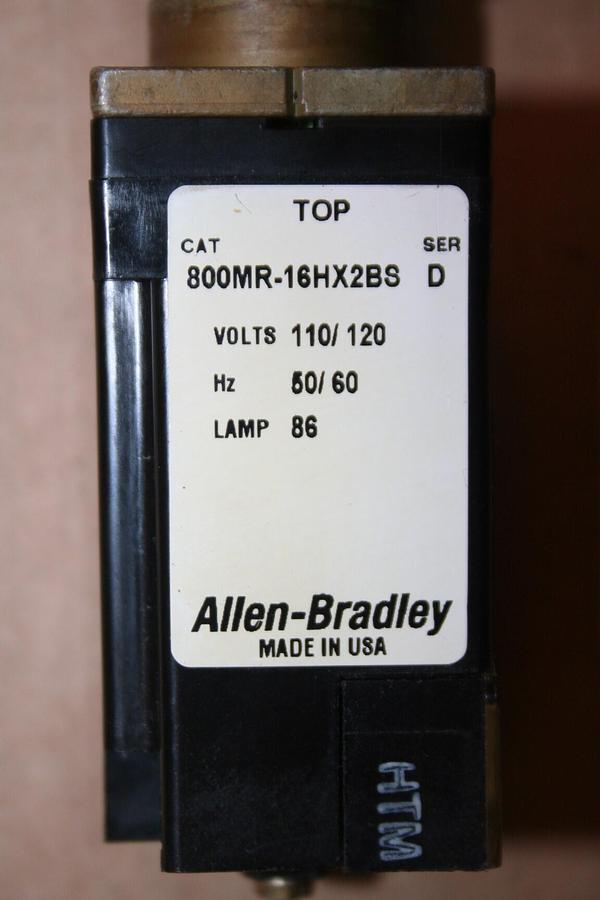 Used ALLEN BRADLEY Selector Switch 800MR-16HX2BS GREEN Used