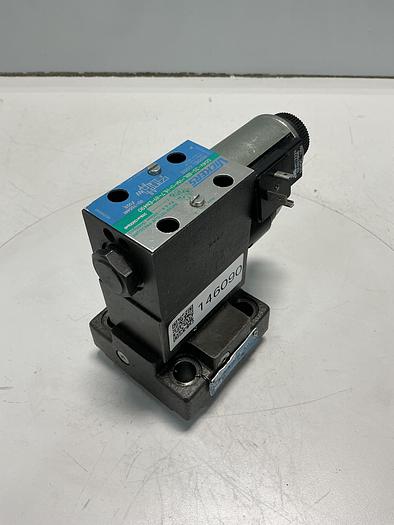 Used VICKERS DG4V-3S-8BL-VM-U-HL7-61-EN490