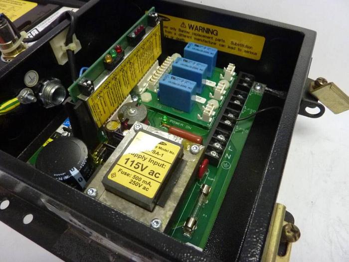 Used BANNER ENGINEERING Light Curtain Control Box MSCA-1 #8918