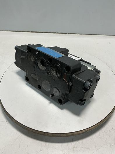 Used VICKERS DG4V-3S-6C-M-U-HL7-60-EN490