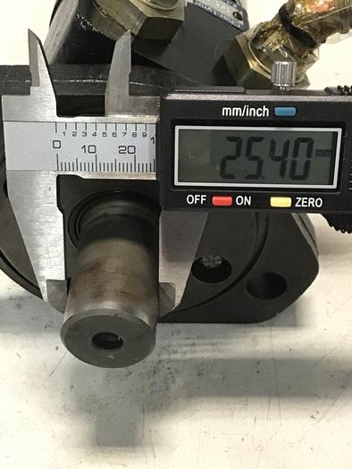 Used CHAR LYNN Die Height Hydraulic Motor 101 2169 009 Used