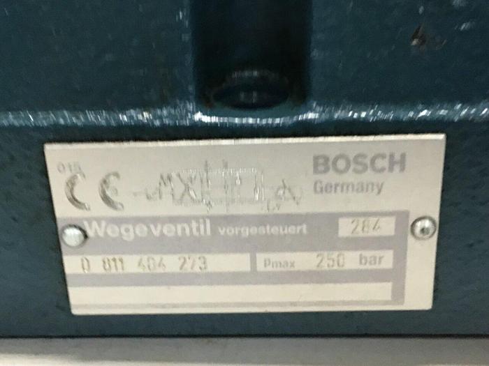 Used BOSCH 4-Way Solenoid Directional Servo Valve 0 811 404 601 USED