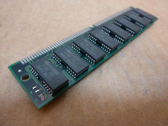 Used HYUNDAI Circuit Board HYM532200AM-70FMA #26264