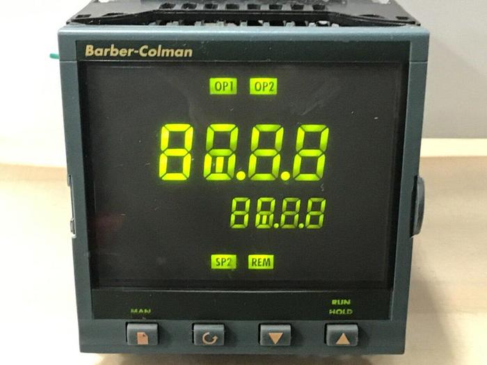 Used BARBER COLMAN Temperature Controller 2204E/CC/VH/TH/XX/XX/XX/XX/2XX #86763