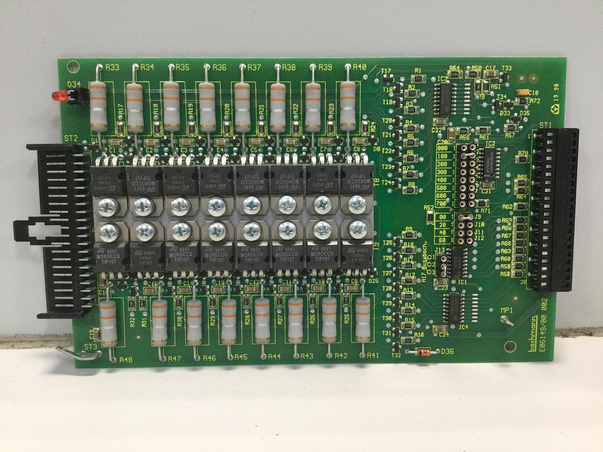 Used BACHMANN ELECTRONIC Output Card CA16/P2.5S E06149/00 002 USED