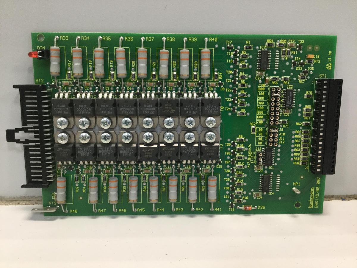 Used BACHMANN ELECTRONIC Output Card CA16/P2.5S E06149/00 002 USED