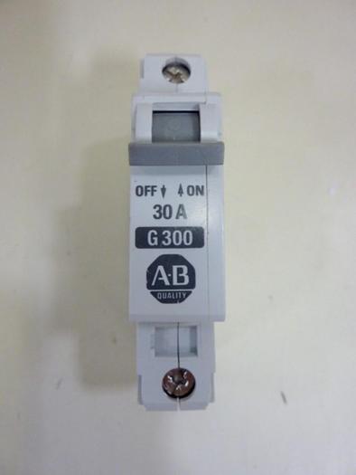 Used ALLEN BRADLEY 30 Amp Circuit Breaker 1492-CB1/G300 SER B #79612