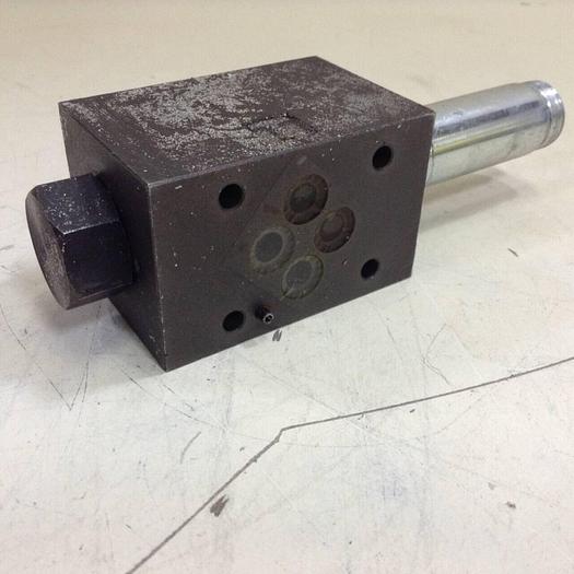 Used INTERNATIONAL Solenoid Directional Control Valve DG03-7A-24VDC82DN #88848