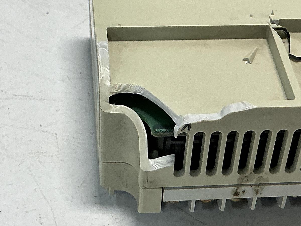 Used ALLEN BRADLEY 1761-L32BWB SERIES E