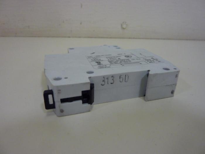 Used ALLEN BRADLEY 5 Amp Circuit Breaker 1492-SP1D050 SER C #55557