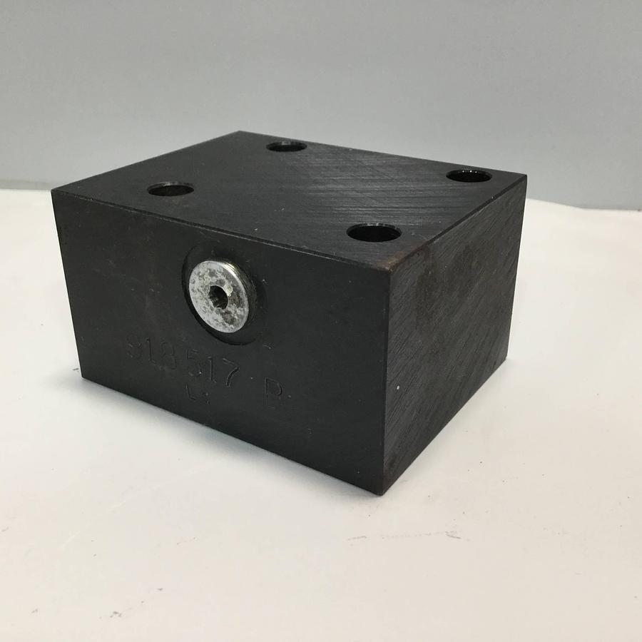 Used VICKERS Valve MA-02307955 Used