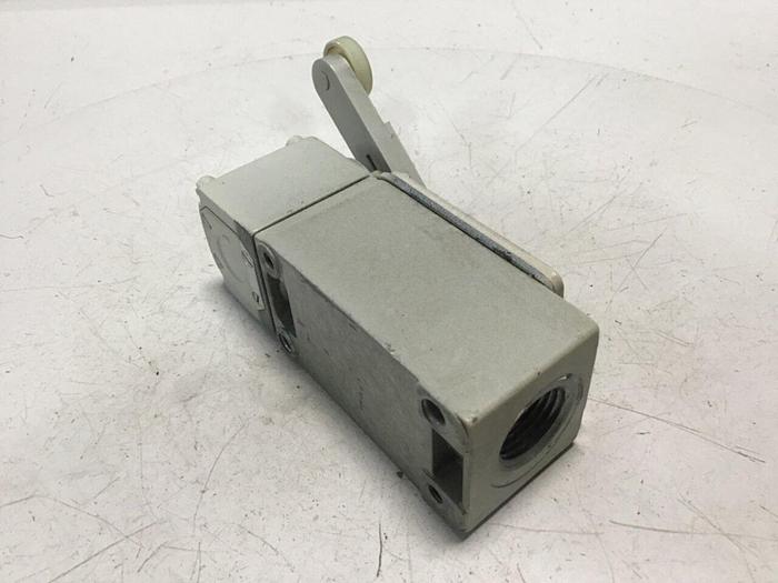 Used TELEMECANIQUE Lox-Switch C2JK05 #122098