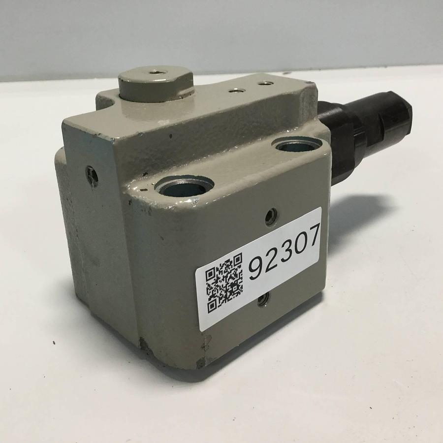 Used NACHI Hydro-Logic Valve HLC-08-2P1R3-S-9868B Used
