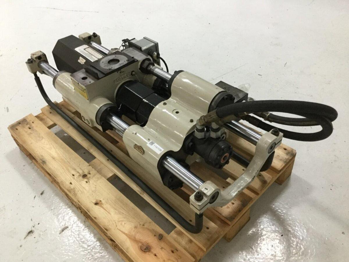 Used CINCINNATI MILACRON 1.08 Oz Injection Unit VS33-1.08 USED 