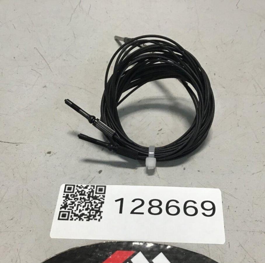 Used OMRON Fiber Optic Sensor E32-D32 USED