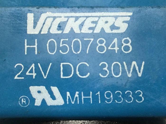 Used VICKERS Valve DG4V3SOCMUH560 #110415