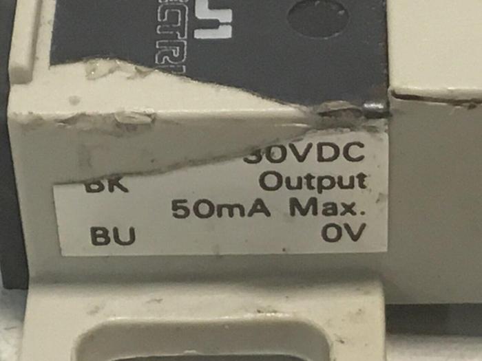 Used FUJI ELECTRIC Proximity Switch PE-B4D #128111