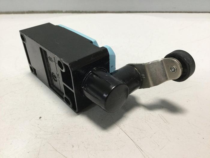 Used SIEMENS Limit Switch 3SE5 112-0PA00 #110519