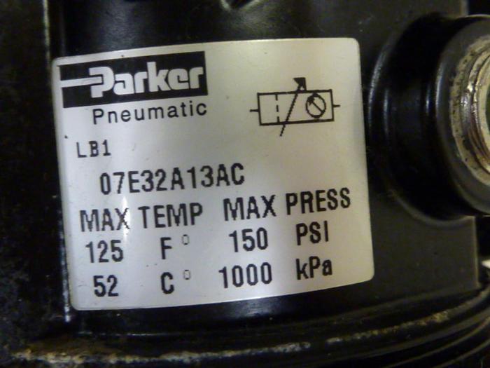 Used PARKER Regulator 07E32A13AC #57276
