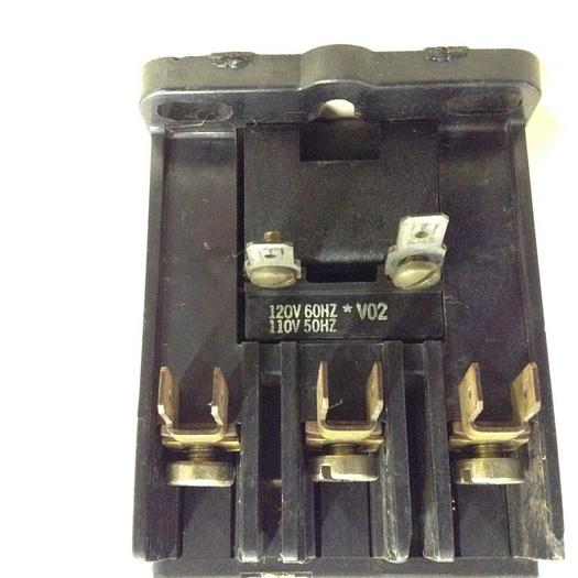 Used SQUARE D Contactor 8910-DPA13 #82536